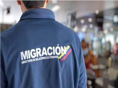 Migración Colombia destituye a funcionario en Bucaramanga por cobro ilícito de Trámites Migratorios
