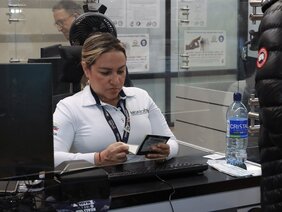 En Antioquia, seis ciudadanos estadounidenses fueron inadmitidos por delitos contra menores de edad, gracias a alertas de Angel Watch