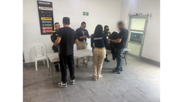  49 extranjeros inadmitidos en Cartagena
