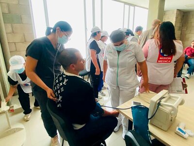 Colombia recibe a 18 connacionales liberados de centros penitenciarios en Venezuela