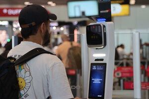 Migración Colombia atiende más de 805 mil movimientos migratorios durante la semana de receso